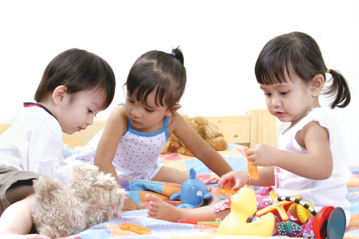 Tìm hiểu về đồ chơi giáo dục thông minh giúp bé phát triển toàn diện với Thành Đạt Education. Chúng ta sẽ cùng nhau khám phá những sản phẩm đa năng, thú vị và mang tính giáo dục cao để giúp con yêu khám phá và học tập một cách thông minh và sáng tạo hơn.